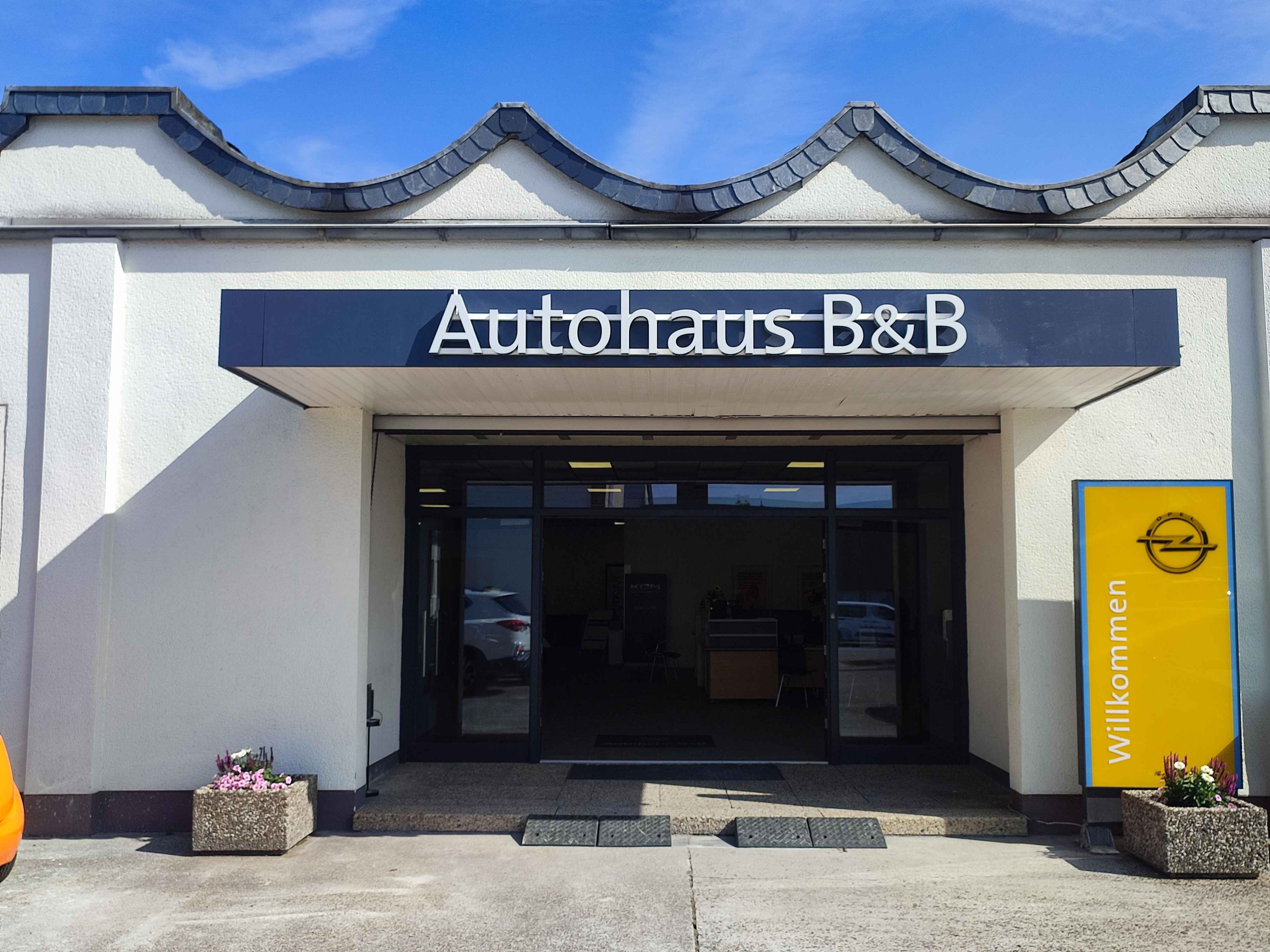 Header Impressionen aus dem Autohaus